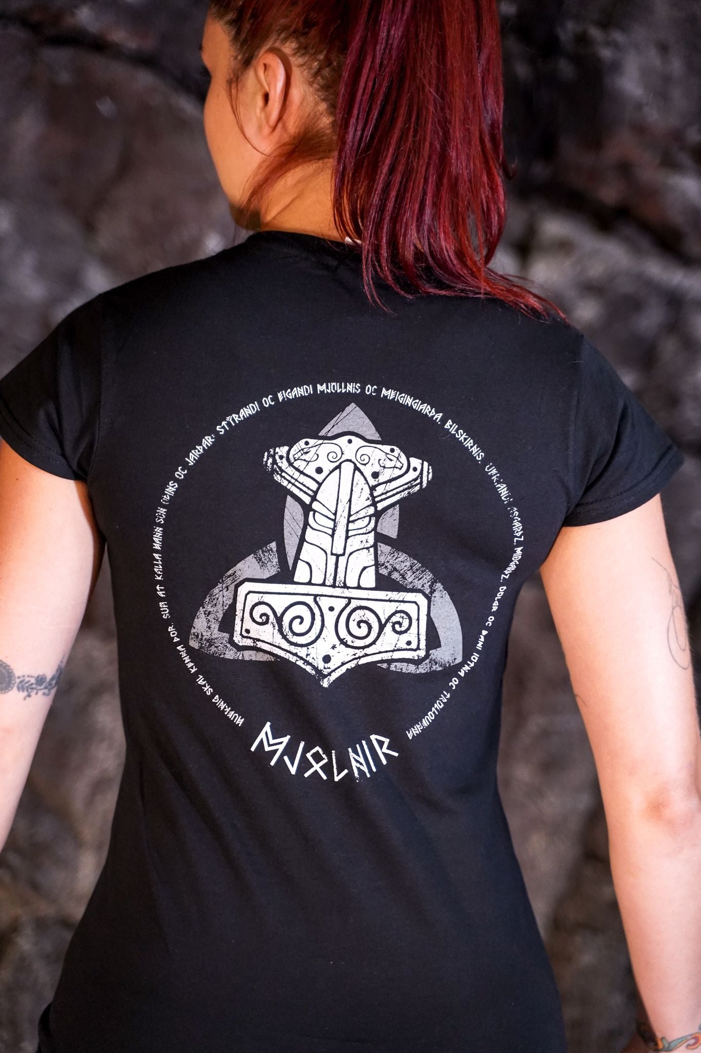 Mjolnir T-shirt – Snorra Edda Ladies